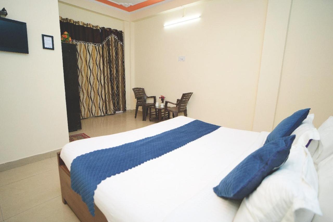 Hotel Kasauli View Cafe Restaurant Open Terrace Mountain View Bagian luar foto