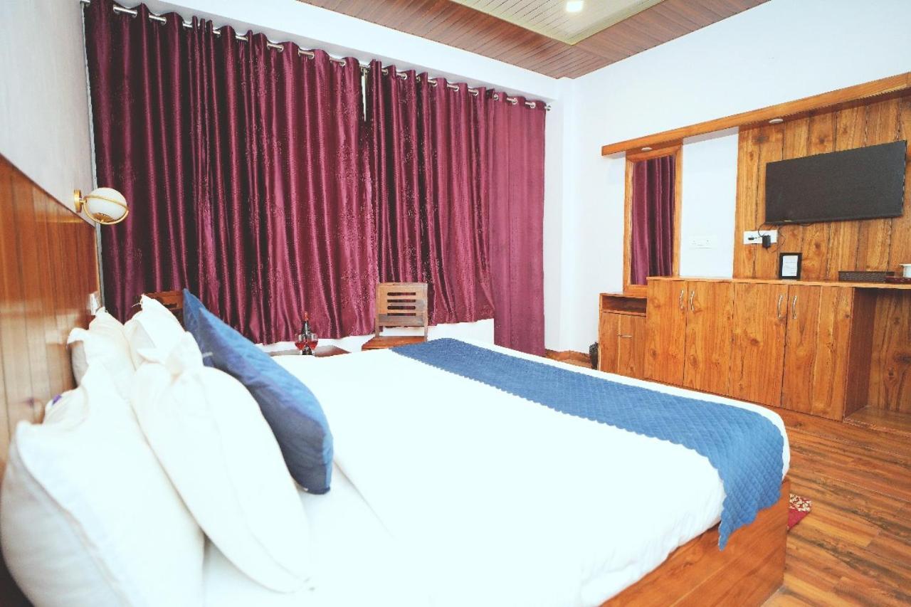 Hotel Kasauli View Cafe Restaurant Open Terrace Mountain View Bagian luar foto